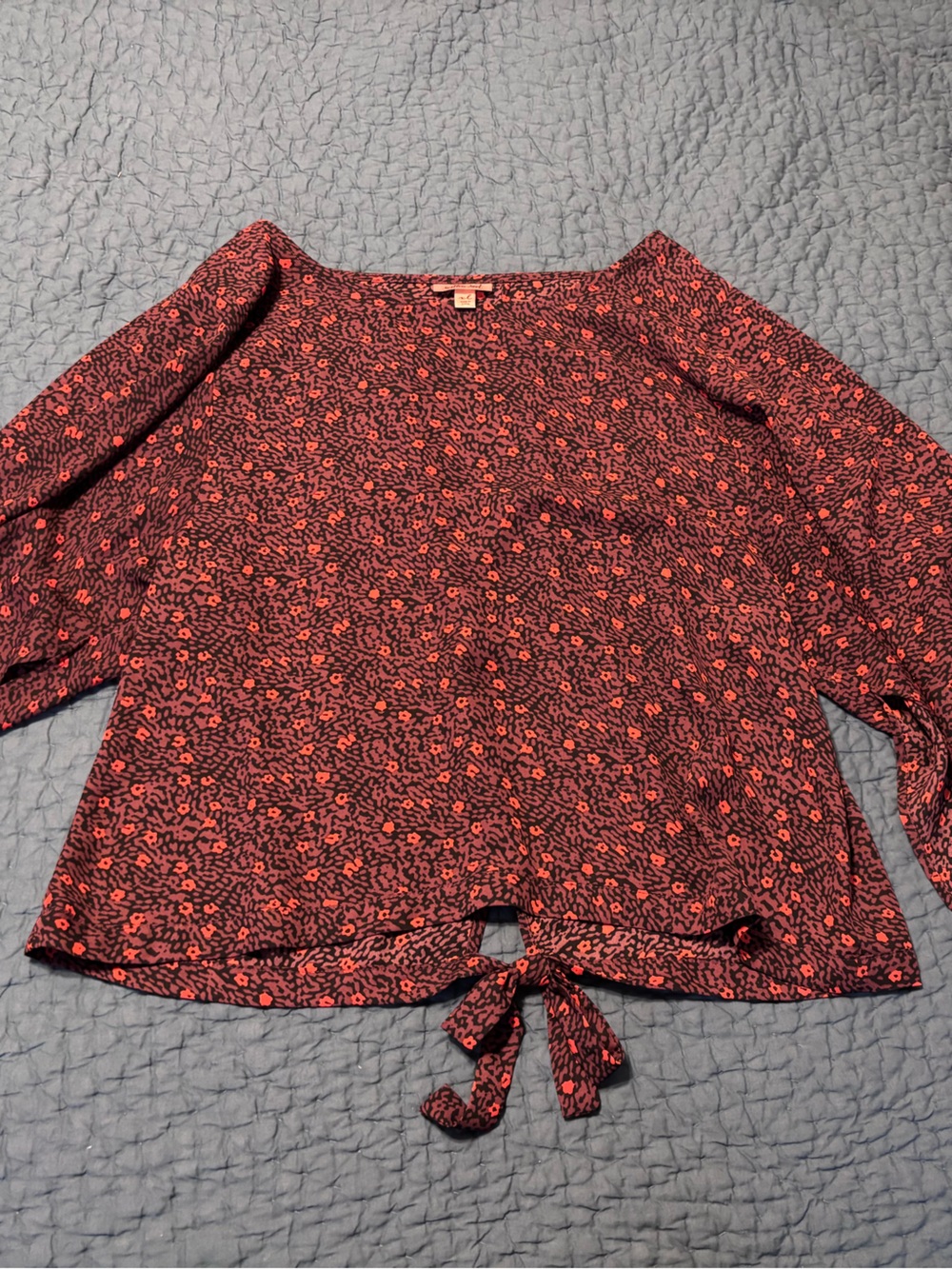 Tie-back Floral Blouse in Black and Red